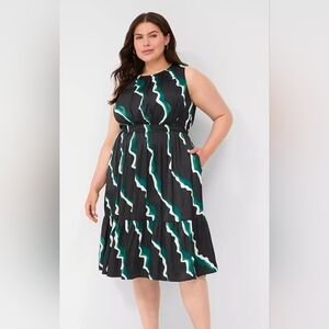 Lane Bryant Black and Green Satin Shirred Wave Midi Dress Size 20 (6134)